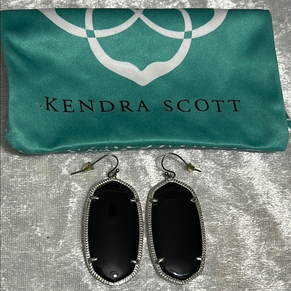Kendra Scott Jewelry - Kendra Scott Black and Silver Dangle Earrings